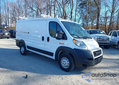 2020 Ram Promaster 1500 Low Roof 136 Wb из США, поврежденный, VIN 3C6TRVAG5LE130094